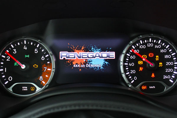 панель управления Jeep Renegade