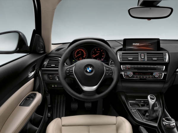BMW 1 Series фото