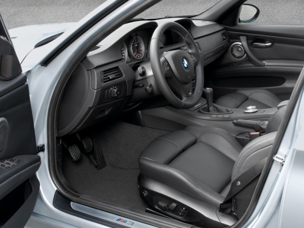 BMW M3 фото