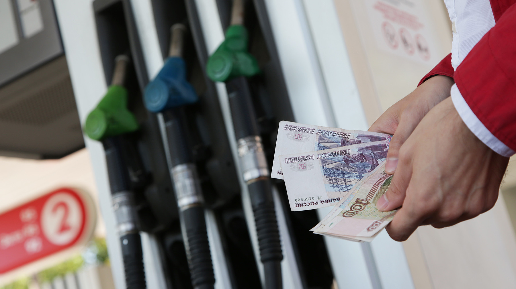 Рост цен на бензин фото